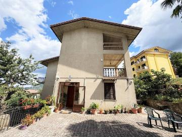 Villa in vendita a Candida AV