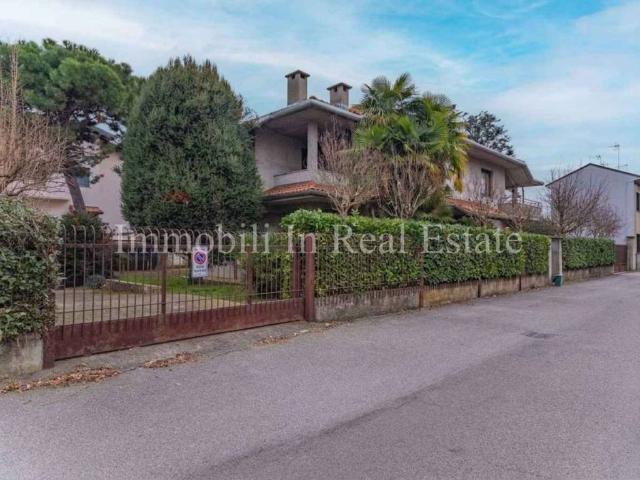 Villa in vendita a Canegrate MI