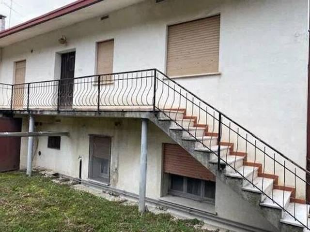 Villa in vendita a Caneva PN