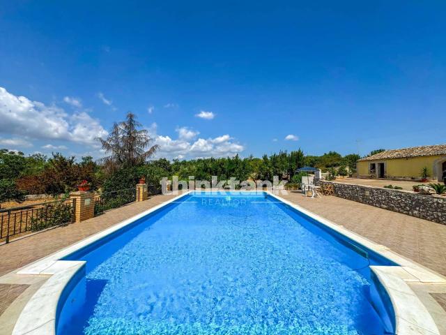 Villa in vendita a Canicattini Bagni