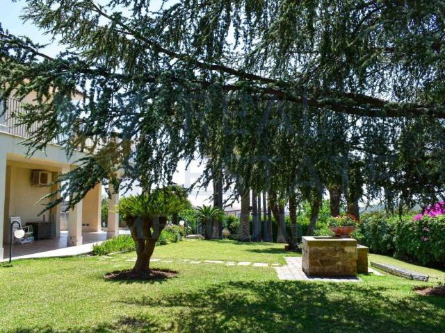 Villa in vendita a Canicattini Bagni SR
