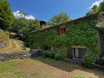 Villa in vendita a Cantagallo PO