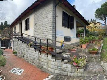 Villa in vendita a Cantagallo PO