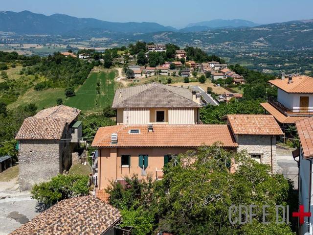 Villa in vendita a Cantalice RI
