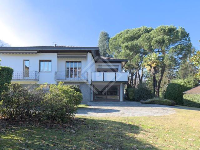 Villa in vendita a Cantello VA