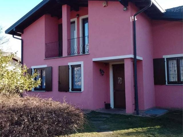 Appartamento in vendita a Cantello VA