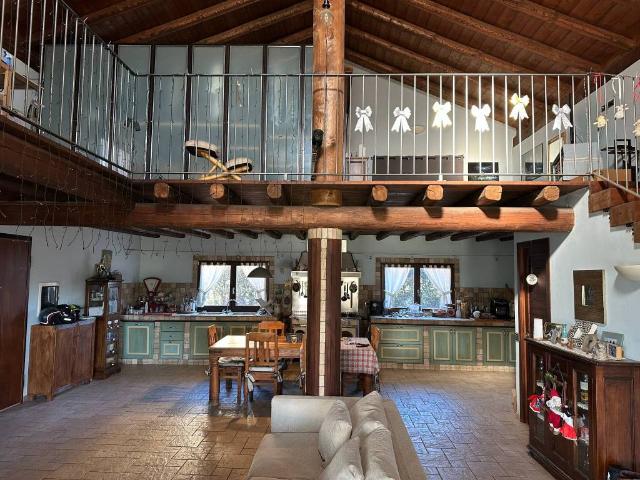 Villa in vendita a Cantù CO