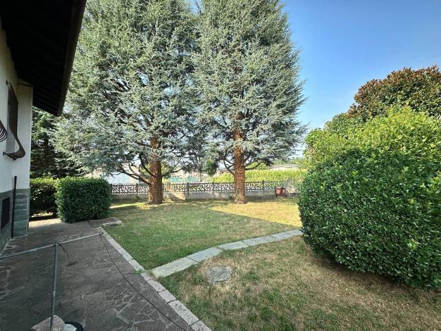 Villa in vendita a Cantù CO
