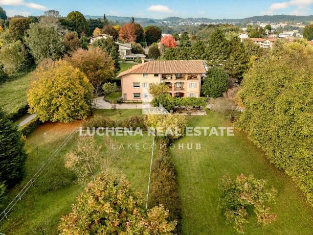 Villa in vendita a Cantù CO