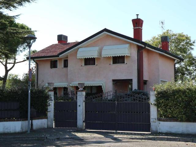 Villa in vendita a Caorle VE