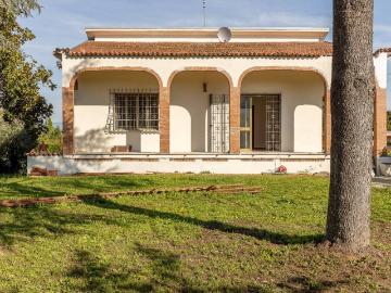 Villa in vendita a Capannori LU