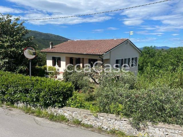Villa in vendita a Capannori LU