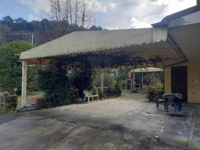 Villa in vendita a Capannori LU