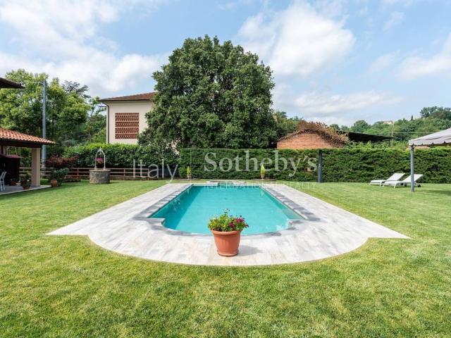 Villa in vendita a Capannori LU