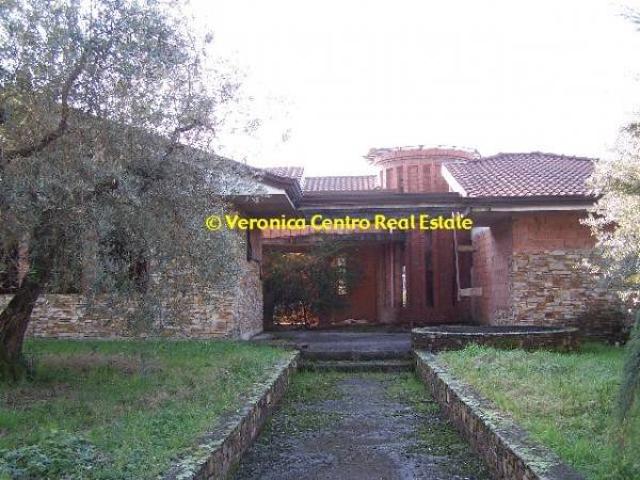 Villa in vendita a Capannori LU