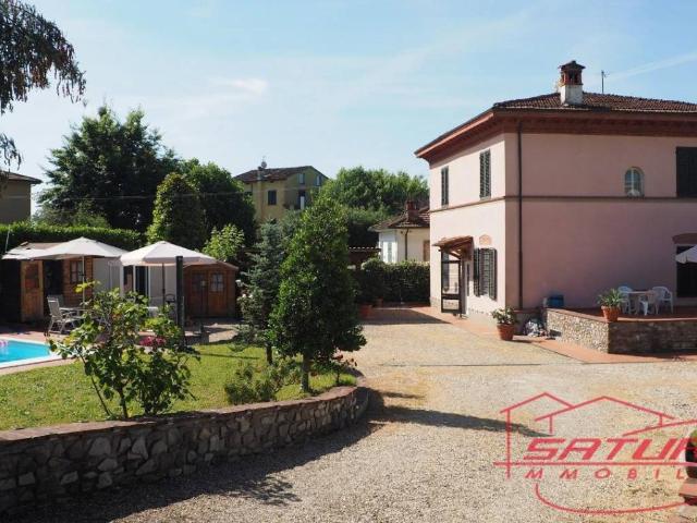Villa in vendita a Capannori LU