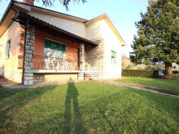 Villa in vendita a Capannori LU