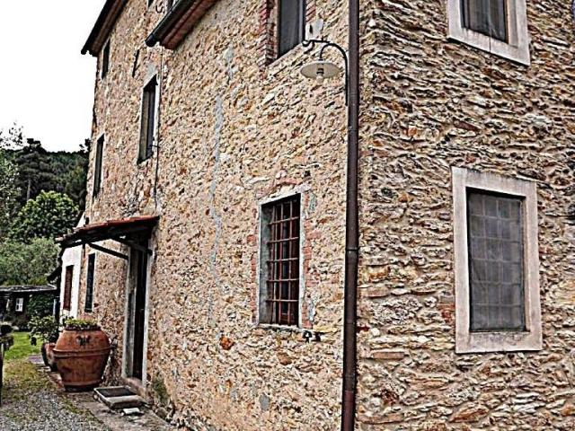 Villa in vendita a Capannori LU