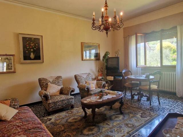 Villa in vendita a Capannori LU