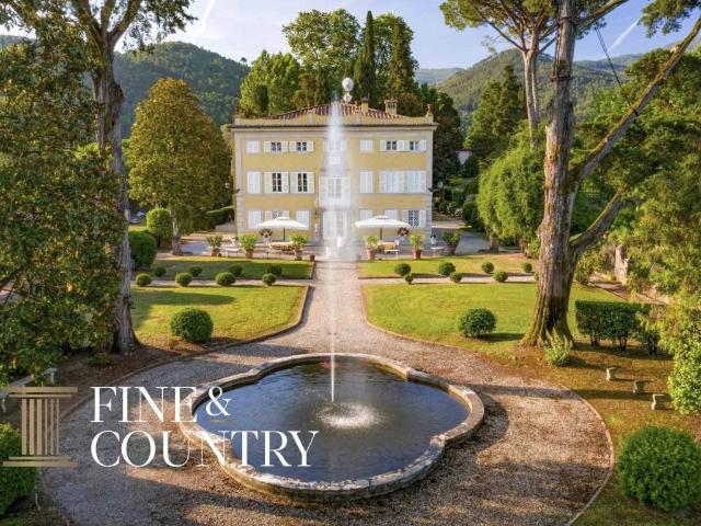 Villa in vendita a Capannori LU