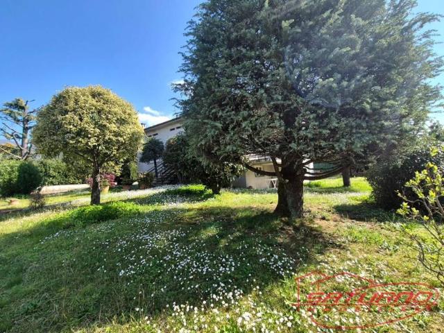 Villa in vendita a Capannori LU