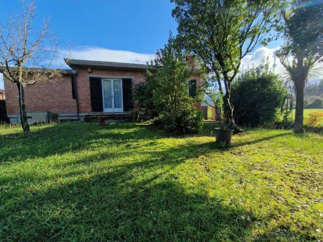 Villa in vendita a Capannori LU