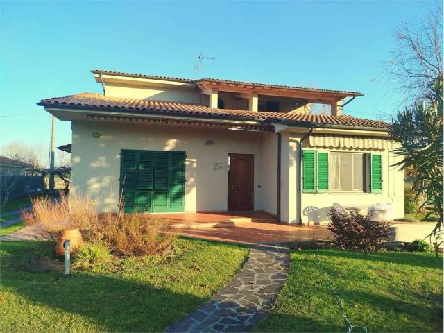 Villa in vendita a Capannori LU