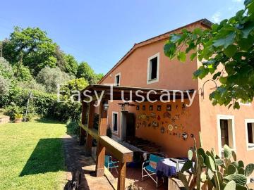 Villa in vendita a Capannori LU