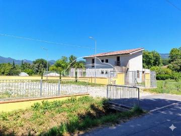 Villa in vendita a Capannori LU