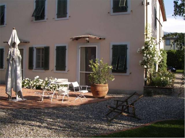 Villa in vendita a Capannori LU