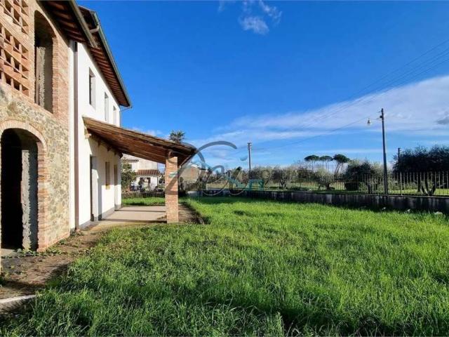 Villa in vendita a Capannori LU