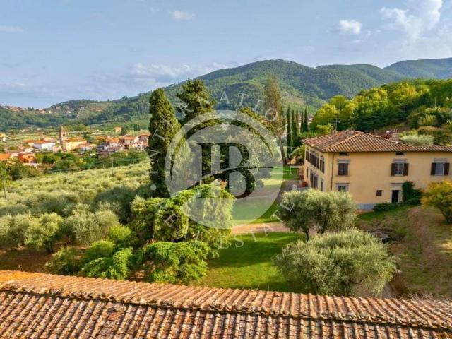 Villa in vendita a Capannori LU