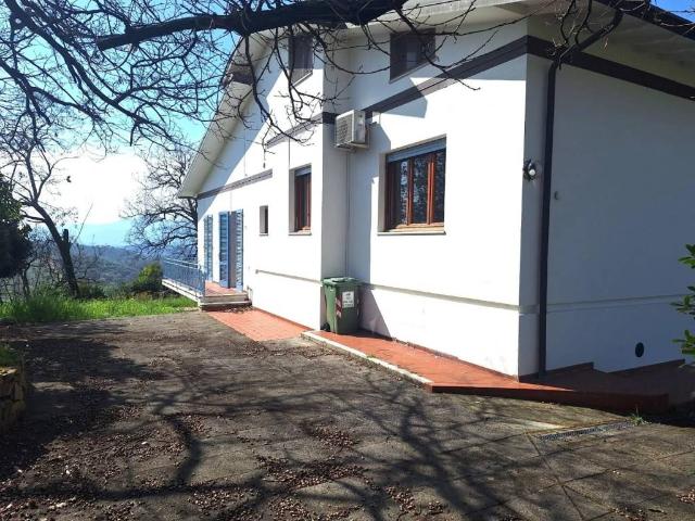Villa in vendita a Capannori LU