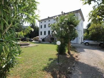 Verciano, Lucca Toscana, Toscana - Giardino