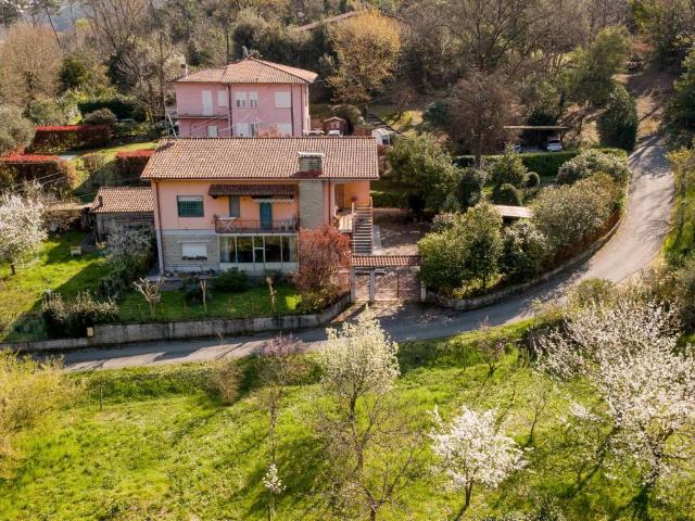 Villa in vendita a Capannori LU