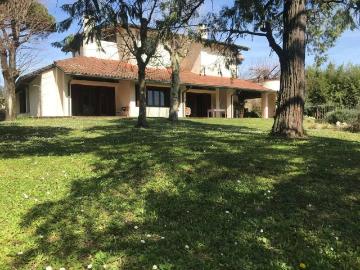Villa in vendita a Capannori LU