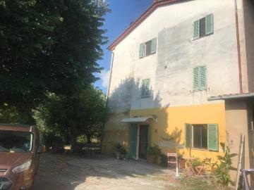 Villa in vendita a Capannori LU