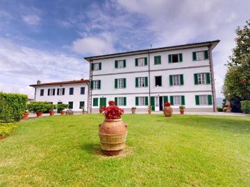 Villa in vendita a Capannori LU