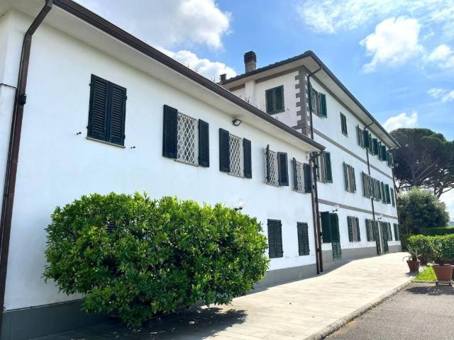 Villa in vendita a Capannori LU
