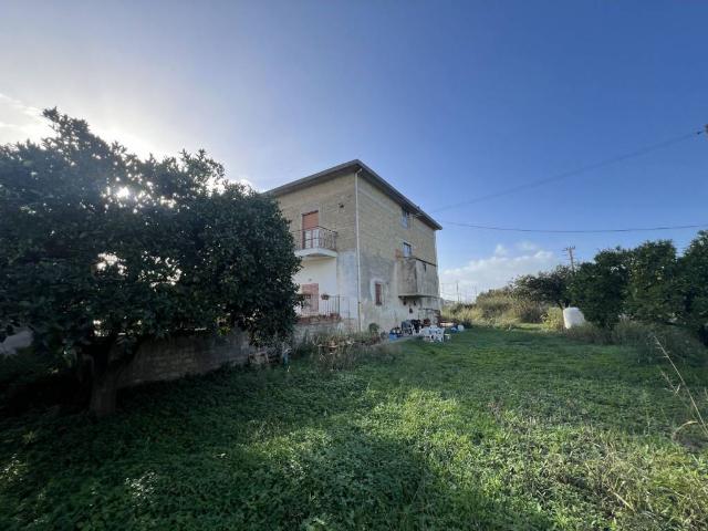 Villa in vendita a Capaccio Paestum SA