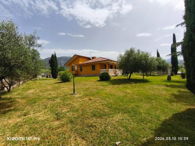 Villa in vendita a Capaccio Paestum SA