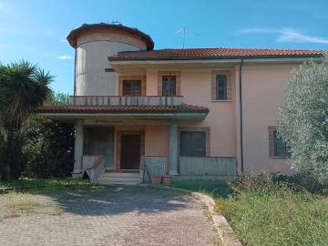 Villa in vendita a Capaccio Paestum SA