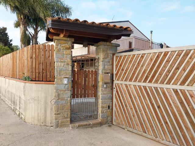 Villa in vendita a Capaccio Paestum SA