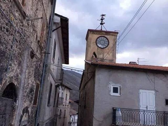 Villa in vendita a Capistrello AQ