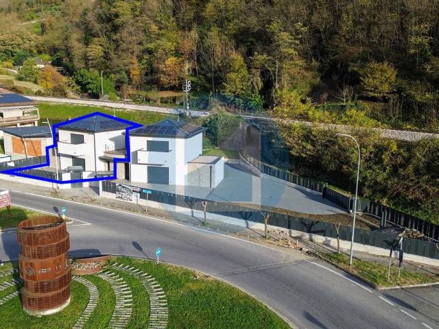 Villa in vendita a Capo di Ponte BS