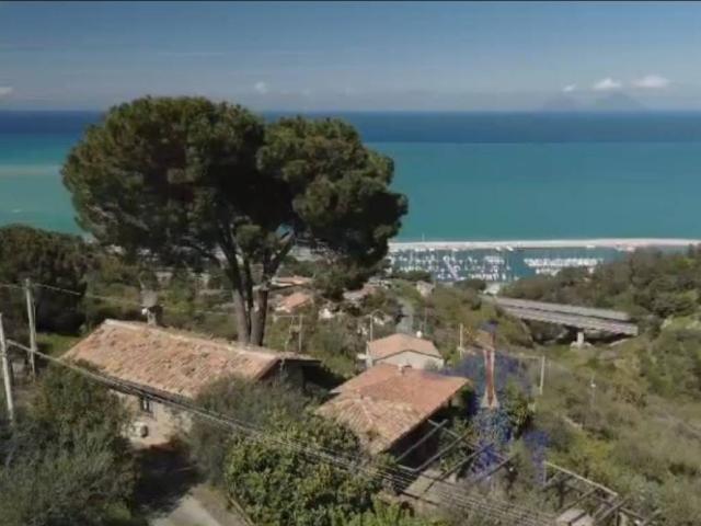 Villa in vendita a Capo d'Orlando ME