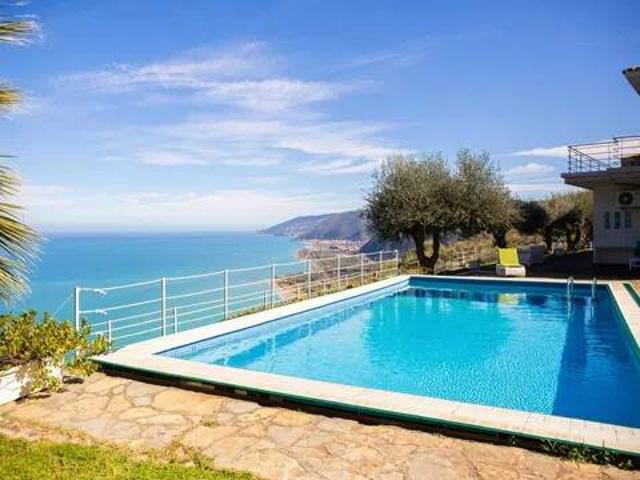 Villa in vendita a Capo d'Orlando ME