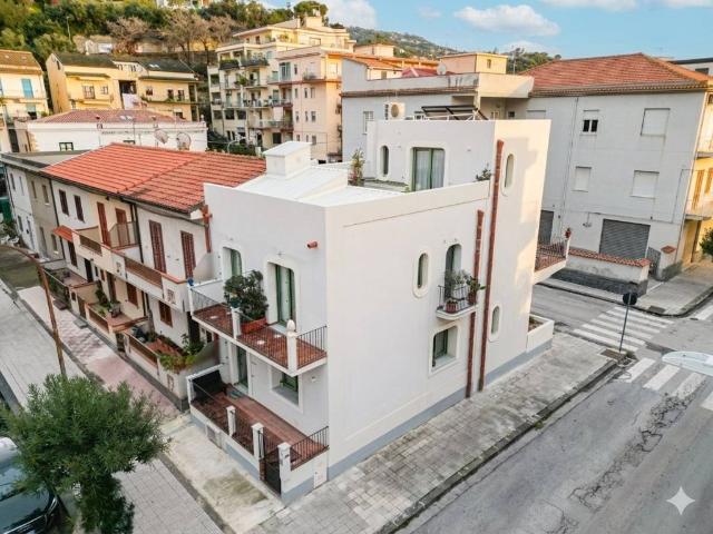 Villa in vendita a Capo d'Orlando ME