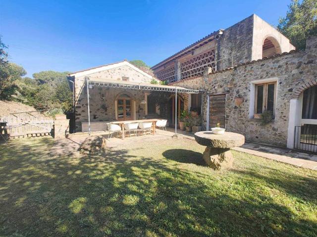 Villa in vendita a Capoliveri LI