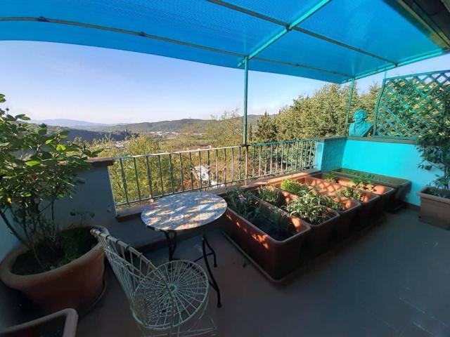Villa in vendita a Capolona AR